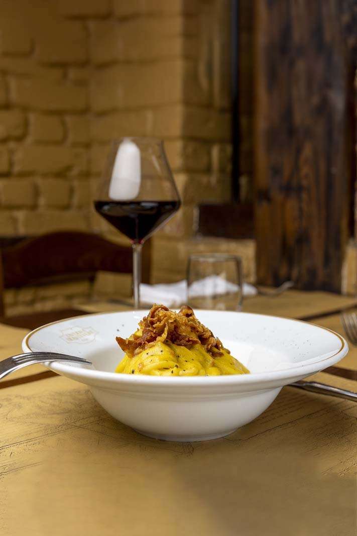 carbonara and red wine carbonara and red wine